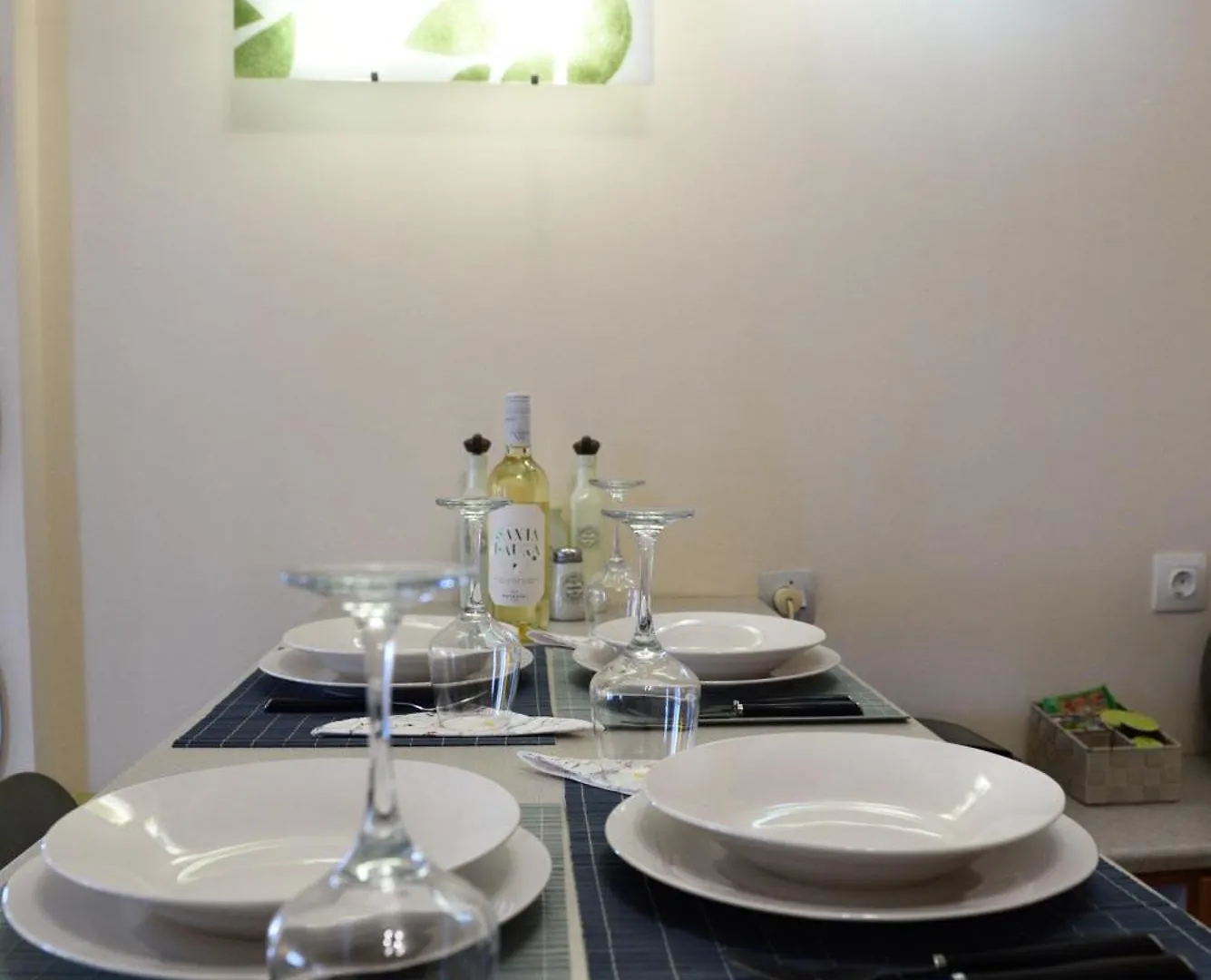 2Downtown.Dandelion Apartment Thessaloniki